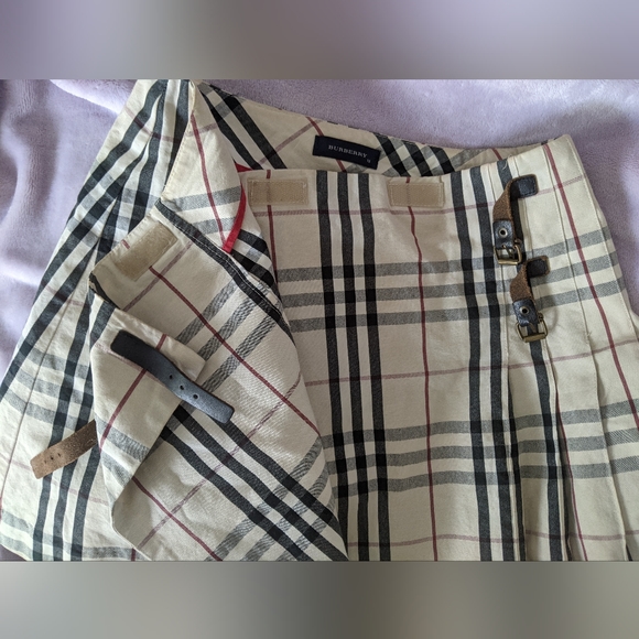SOLD Burberry Check Plaid Beige Pleated Mini Skirt Authentic RARE - Picture 2 of 5
